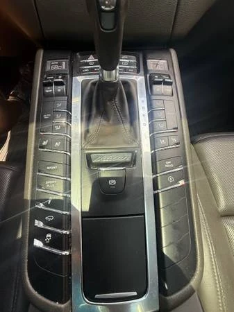 2015 Porsche Macan S - Image 8 of 9