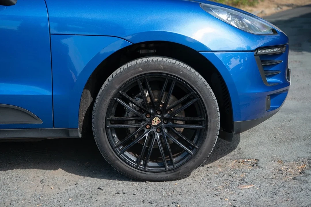 2015 Porsche Macan S - Image 21 of 30