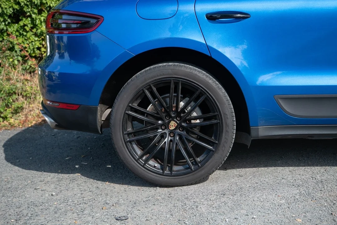 2015 Porsche Macan S - Image 22 of 30
