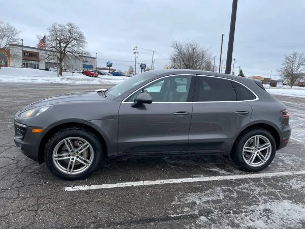 2015 Porsche Macan - Image 2 of 11
