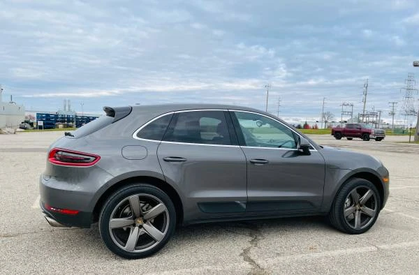 2015 Porsche Macan - Image 9 of 11