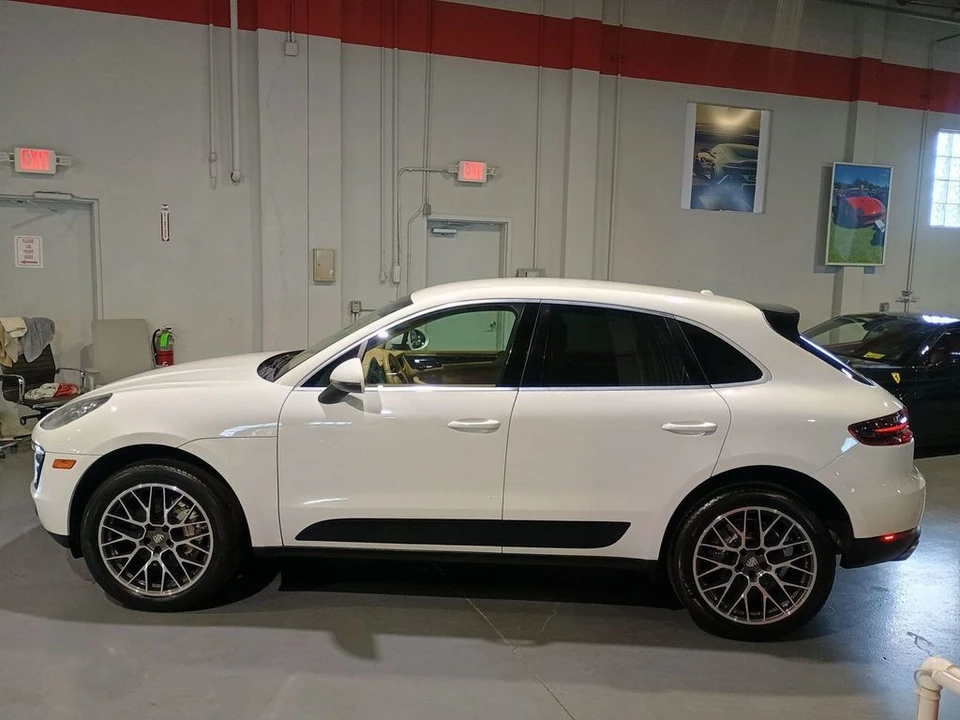 2015 Porsche Macan S - Image 2 of 12