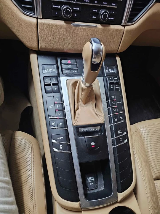 2015 Porsche Macan S - Image 10 of 10