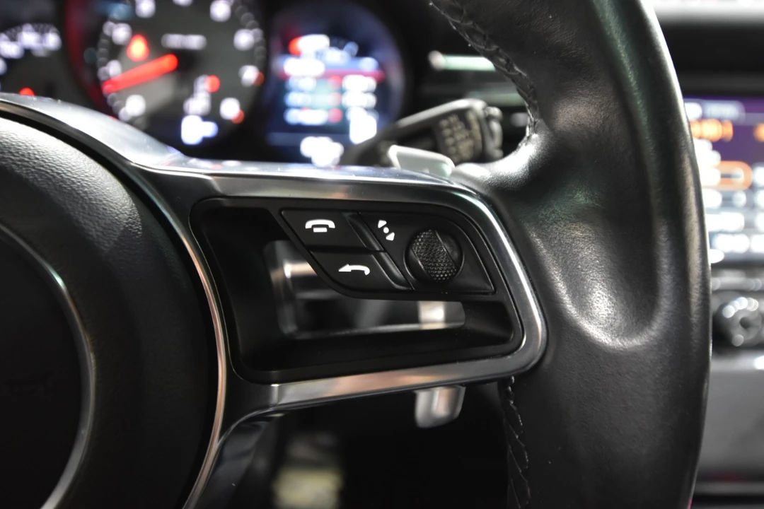 2015 Porsche Macan S - Image 19 of 21