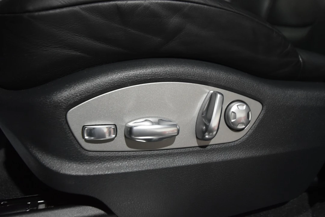 2015 Porsche Macan S - Image 14 of 21