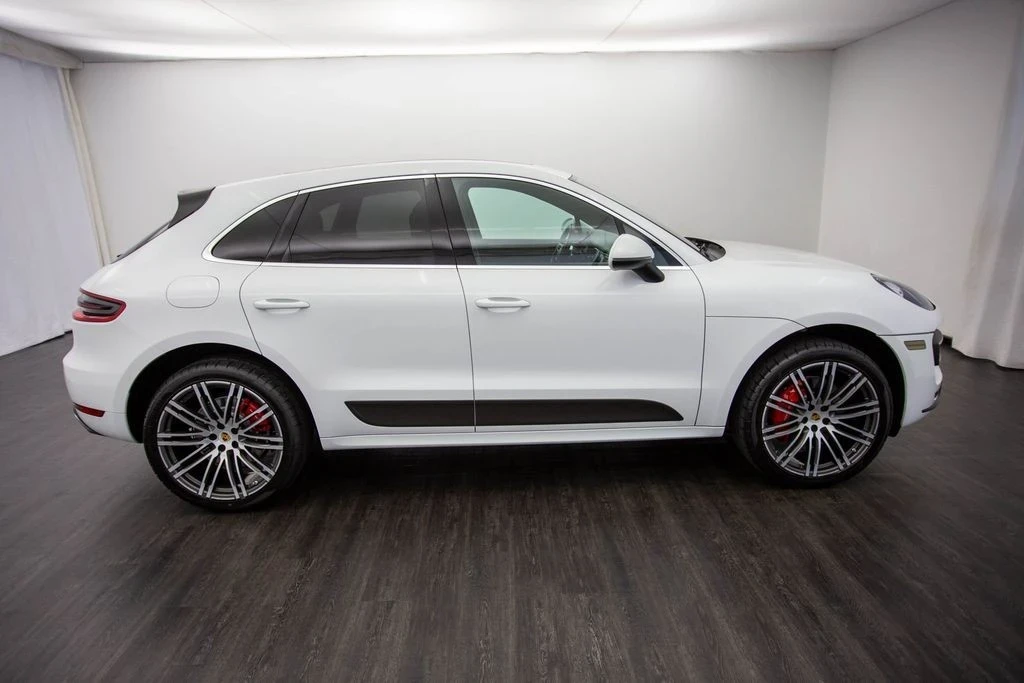 2015 Porsche Macan Turbo - Image 6 of 12