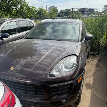 2015 Porsche Macan S