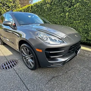 2015 Porsche Macan Turbo