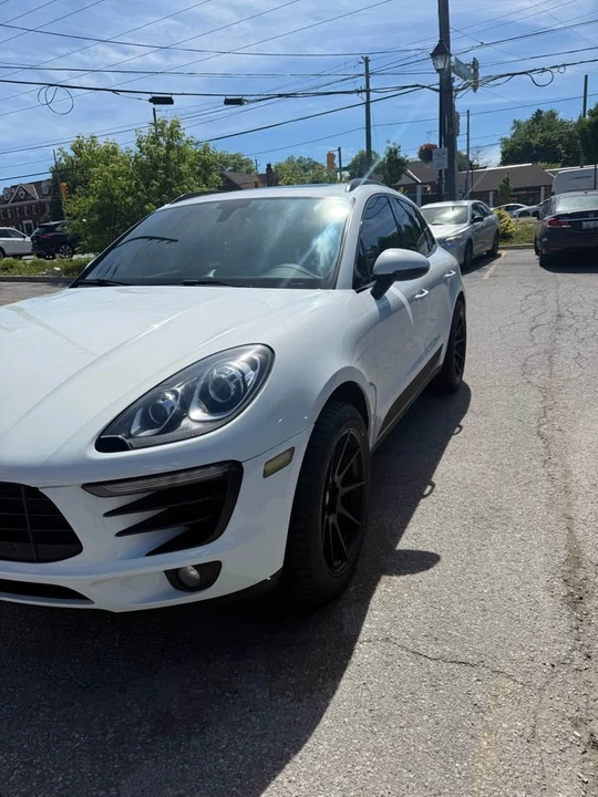 2015 Porsche Macan - Image 2 of 5