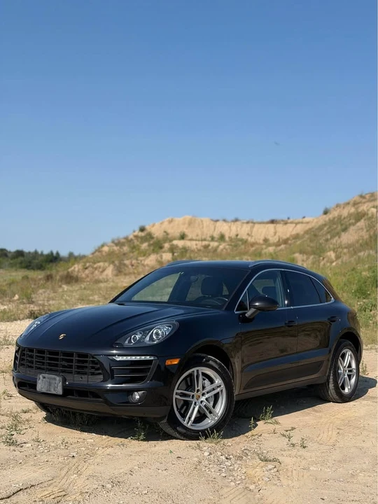 2015 Porsche Macan - Image 2 of 8