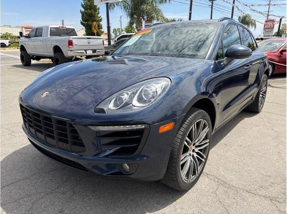2015 Porsche Macan - Image 18 of 19
