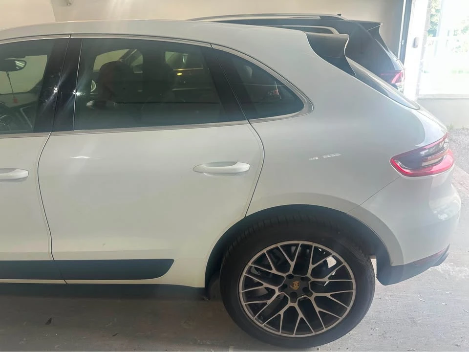2015 Porsche Macan - Image 2 of 8