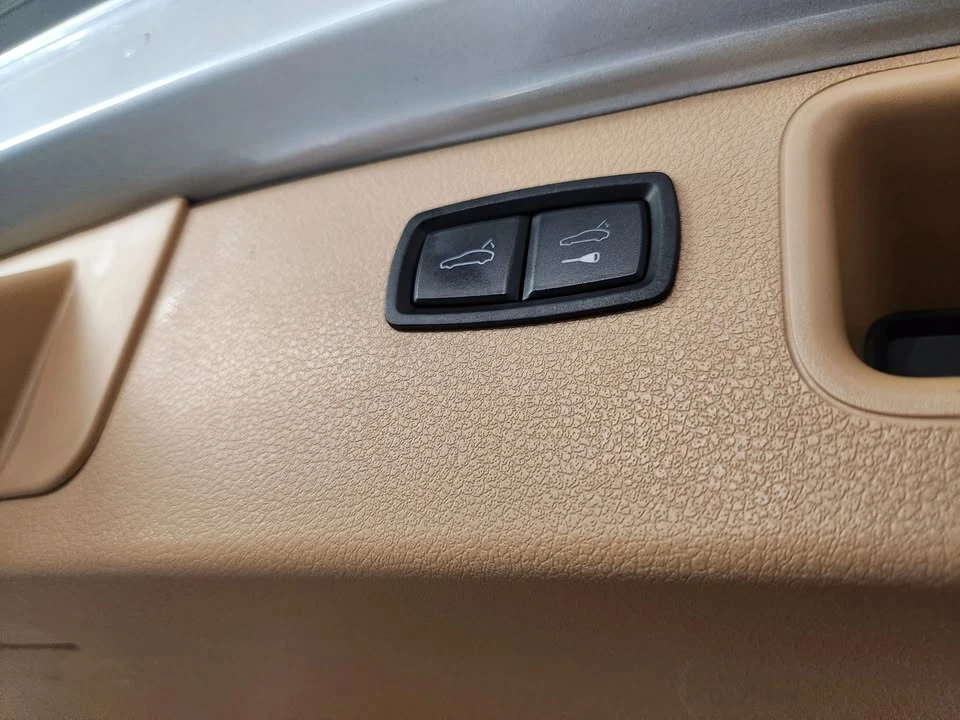 2015 Porsche Macan - Image 20 of 20