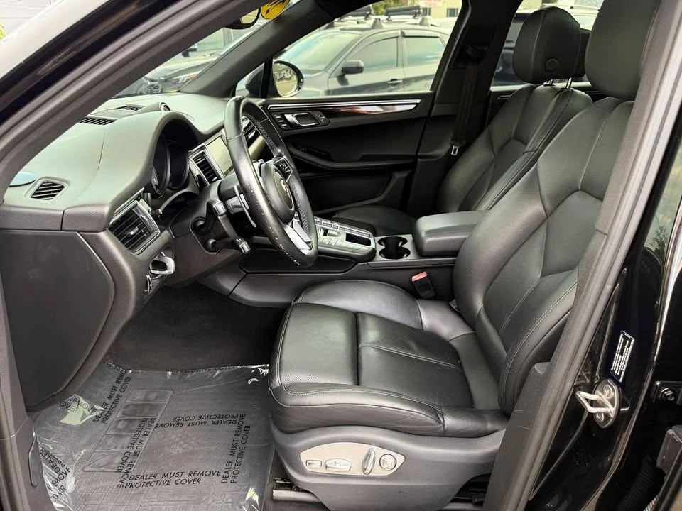 2015 Porsche Macan - Image 12 of 20
