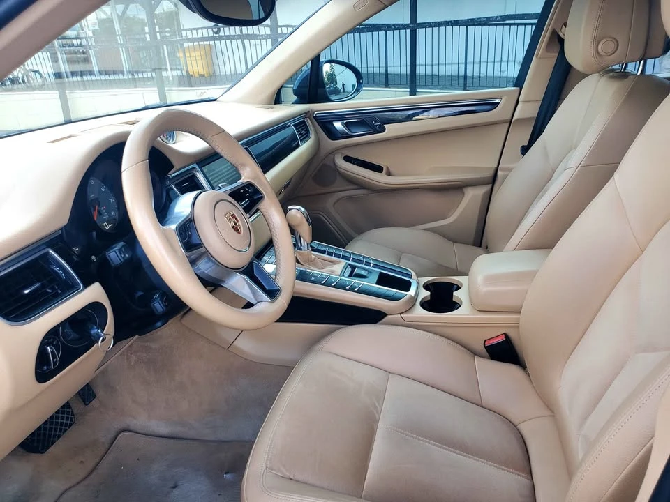 2015 Porsche Macan - Image 7 of 9