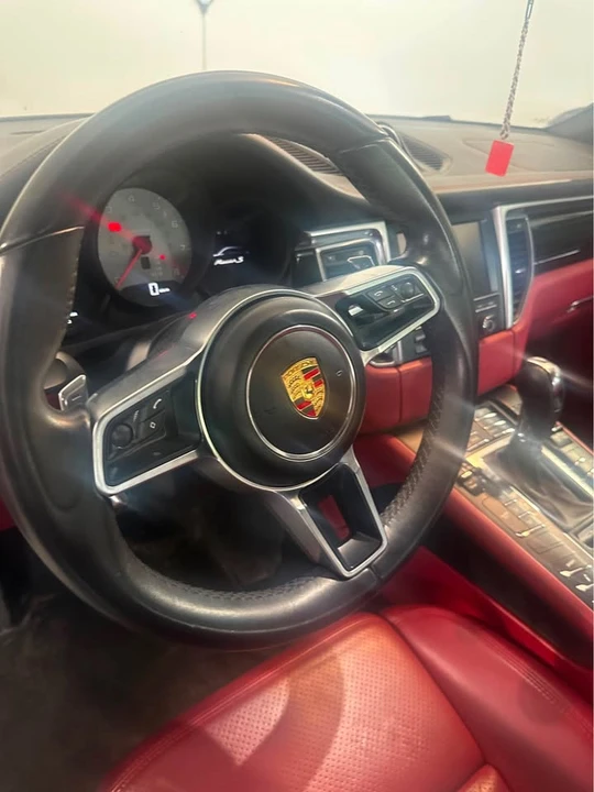 2015 Porsche Macan - Image 8 of 8