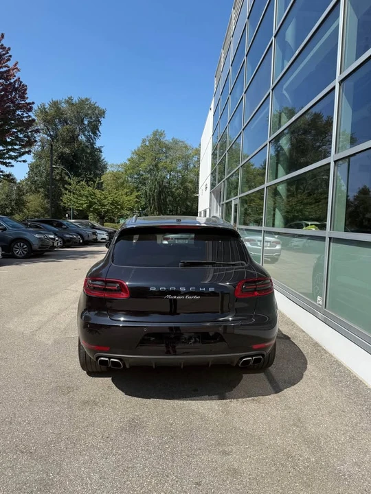 2015 Porsche Macan - Image 3 of 10