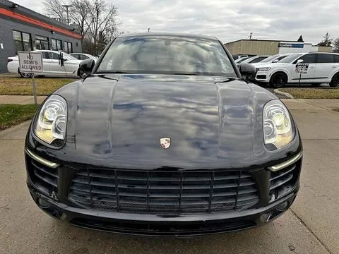 2015 Porsche Macan