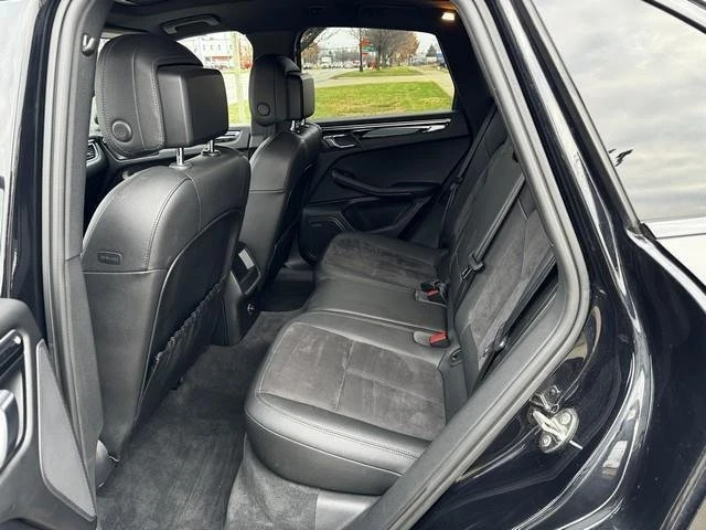 2015 Porsche Macan - Image 9 of 19