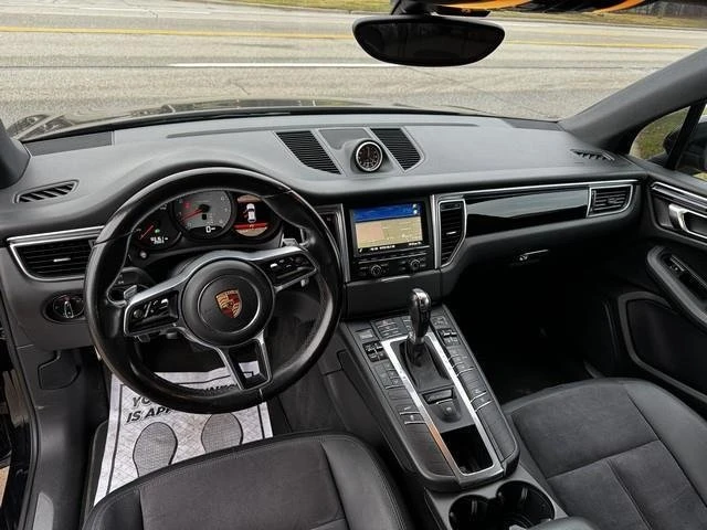 2015 Porsche Macan - Image 11 of 19