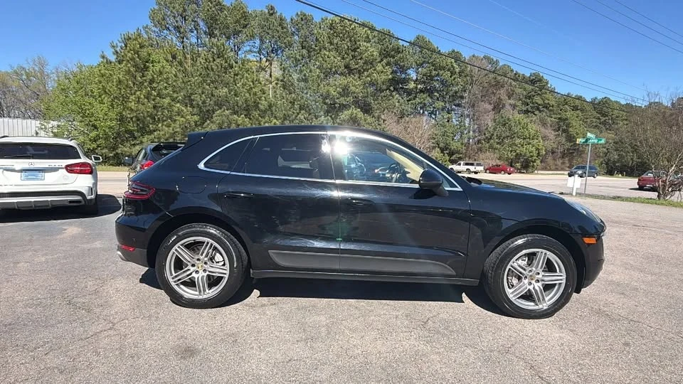 2015 Porsche Macan - Image 2 of 20