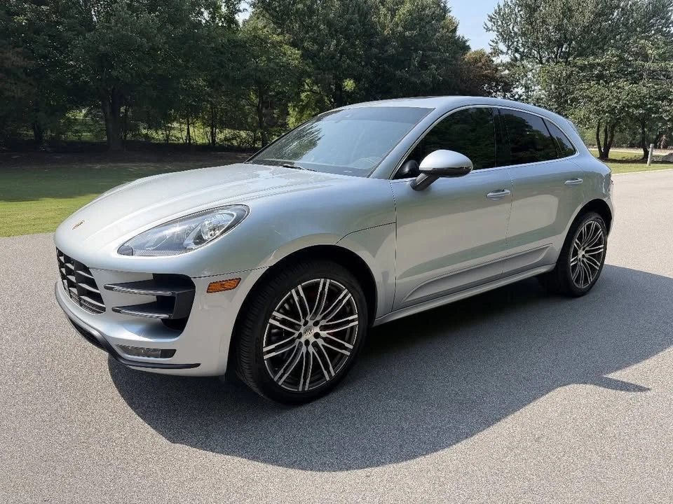 2015 Porsche Macan - Image 2 of 20