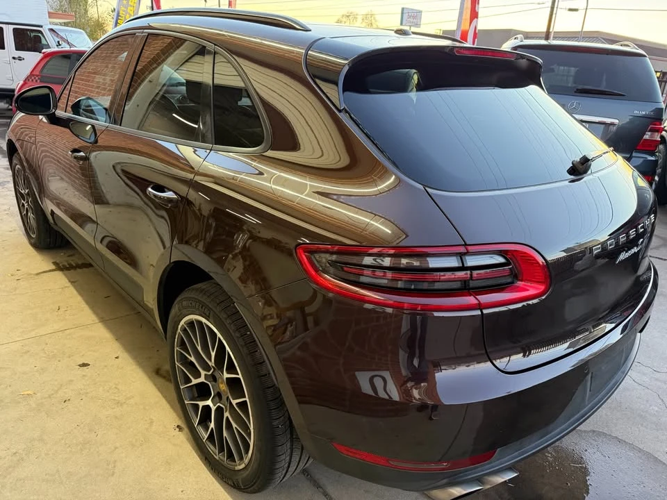 2015 Porsche Macan - Image 2 of 20