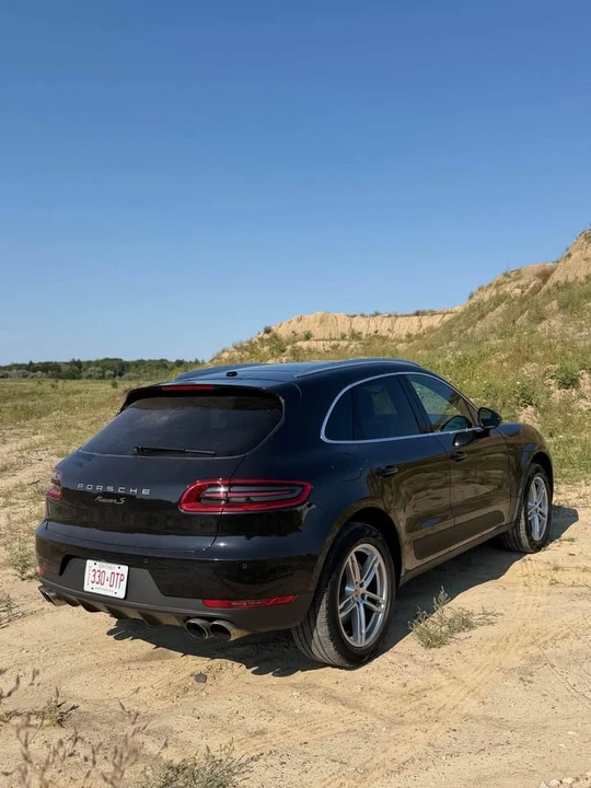 2015 Porsche Macan - Image 3 of 7