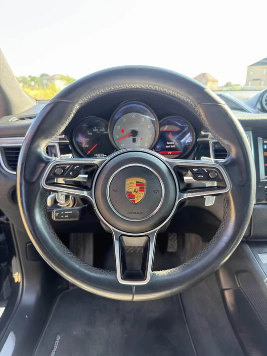 2015 Porsche Macan - Image 5 of 7