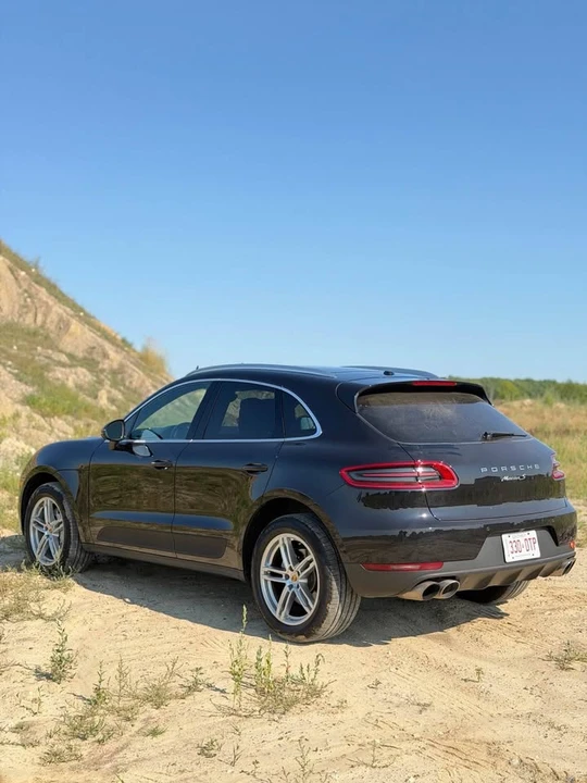 2015 Porsche Macan - Image 6 of 7