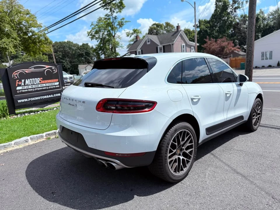 2015 Porsche Macan - Image 8 of 17
