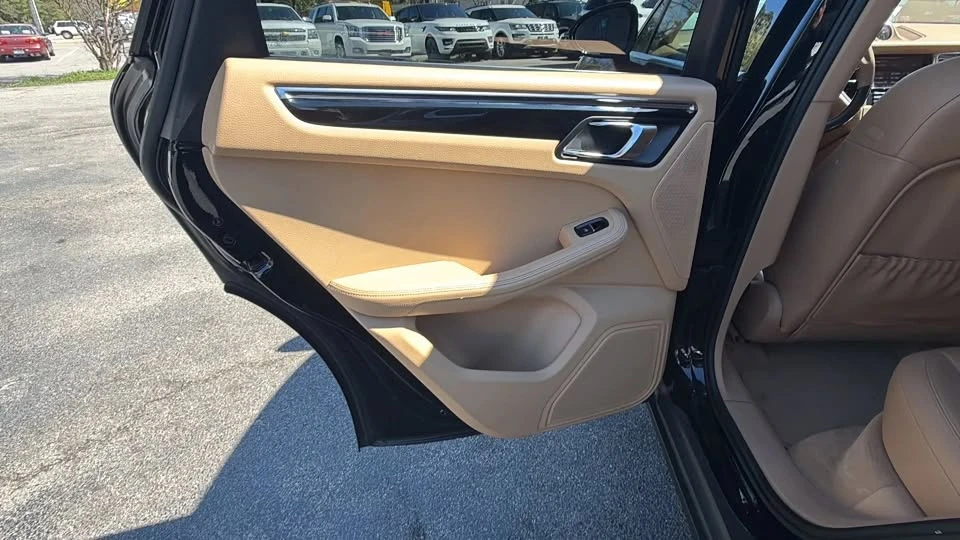 2015 Porsche Macan - Image 20 of 20
