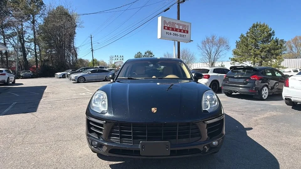 2015 Porsche Macan - Image 8 of 20