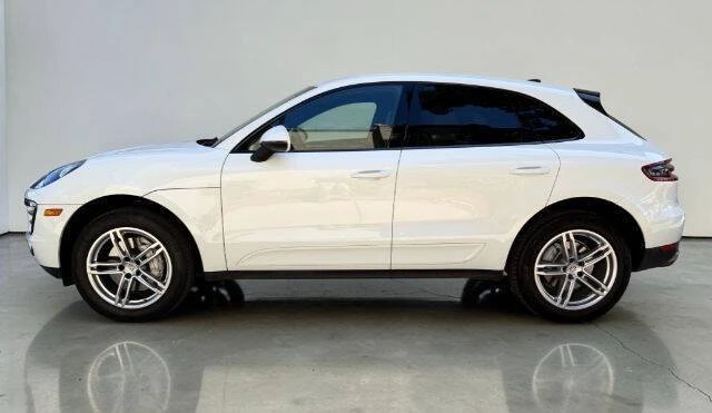 2015 Porsche Macan - Image 2 of 20