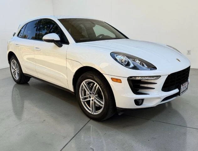 2015 Porsche Macan - Image 8 of 20