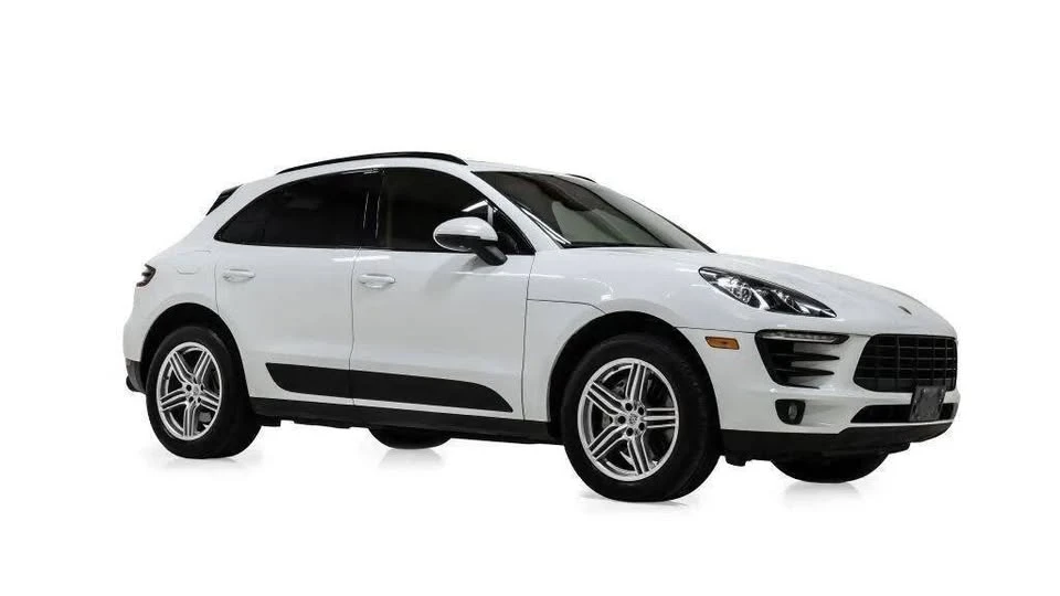 2015 Porsche Macan - Image 2 of 20