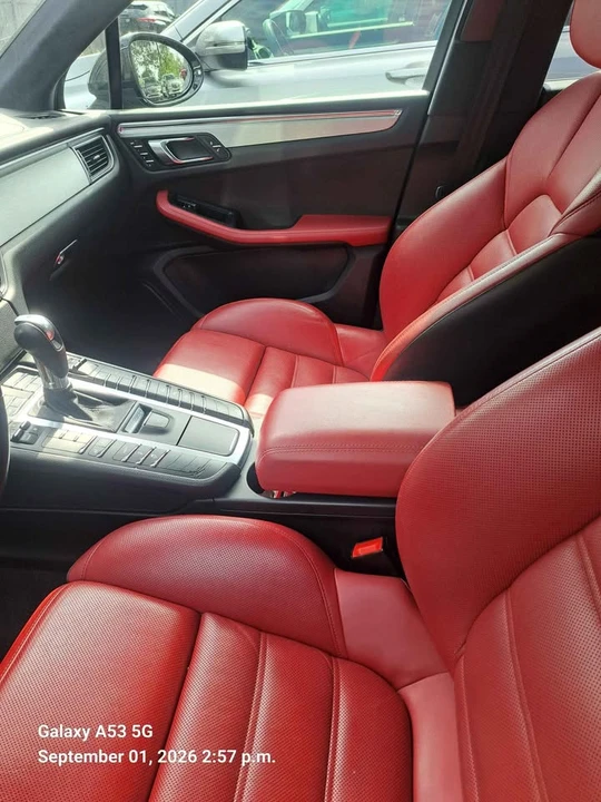 2015 Porsche Macan - Image 7 of 9