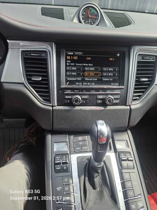 2015 Porsche Macan - Image 6 of 9