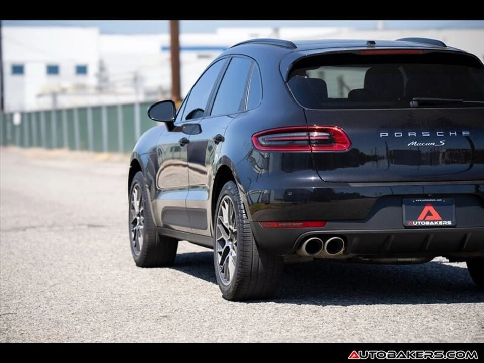 2015 Porsche Macan - Image 9 of 20