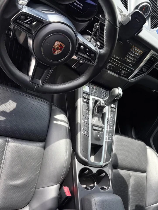 2015 Porsche Macan S - Image 12 of 13