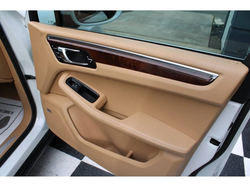 2015 Porsche Macan - Image 20 of 20