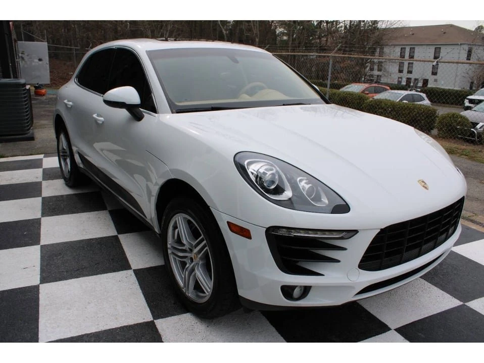 2015 Porsche Macan - Image 8 of 20
