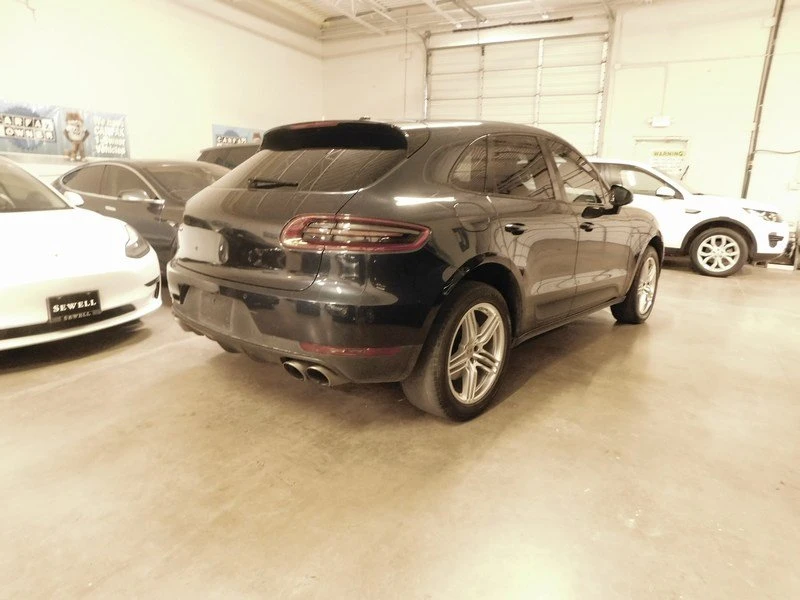 2015 Porsche Macan - Image 2 of 20