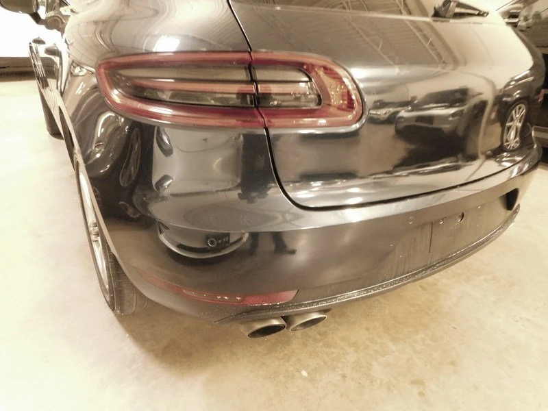 2015 Porsche Macan - Image 19 of 20