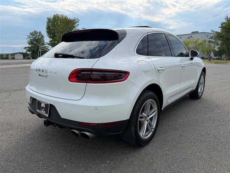 2015 Porsche Macan - Image 5 of 20