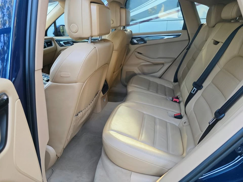 2015 Porsche Macan - Image 10 of 18