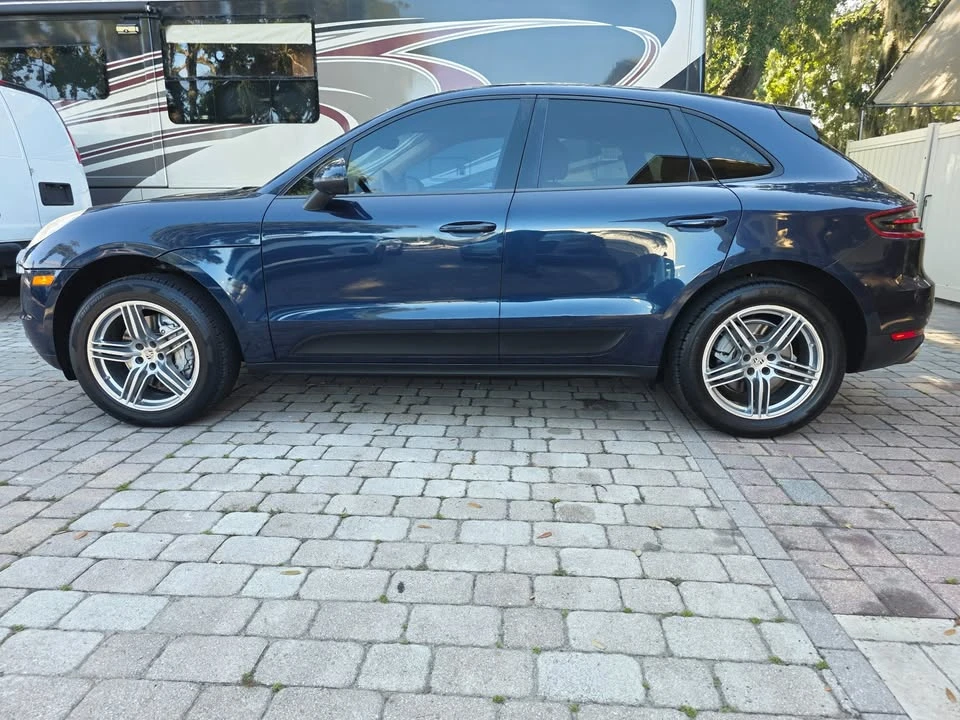 2015 Porsche Macan - Image 9 of 18