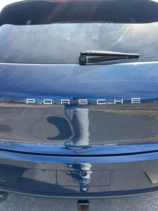 2015 Porsche Macan - Image 18 of 18