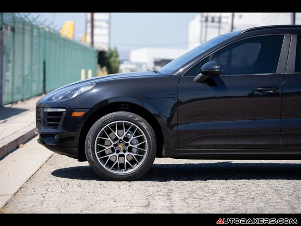 2015 Porsche Macan - Image 12 of 20