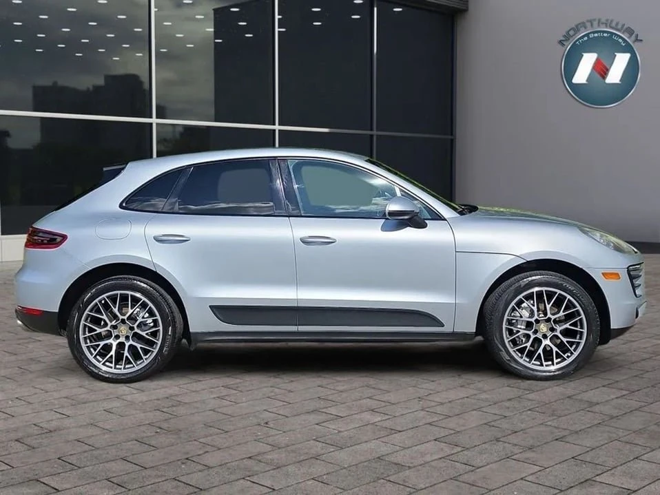 2015 Porsche Macan - Image 6 of 18